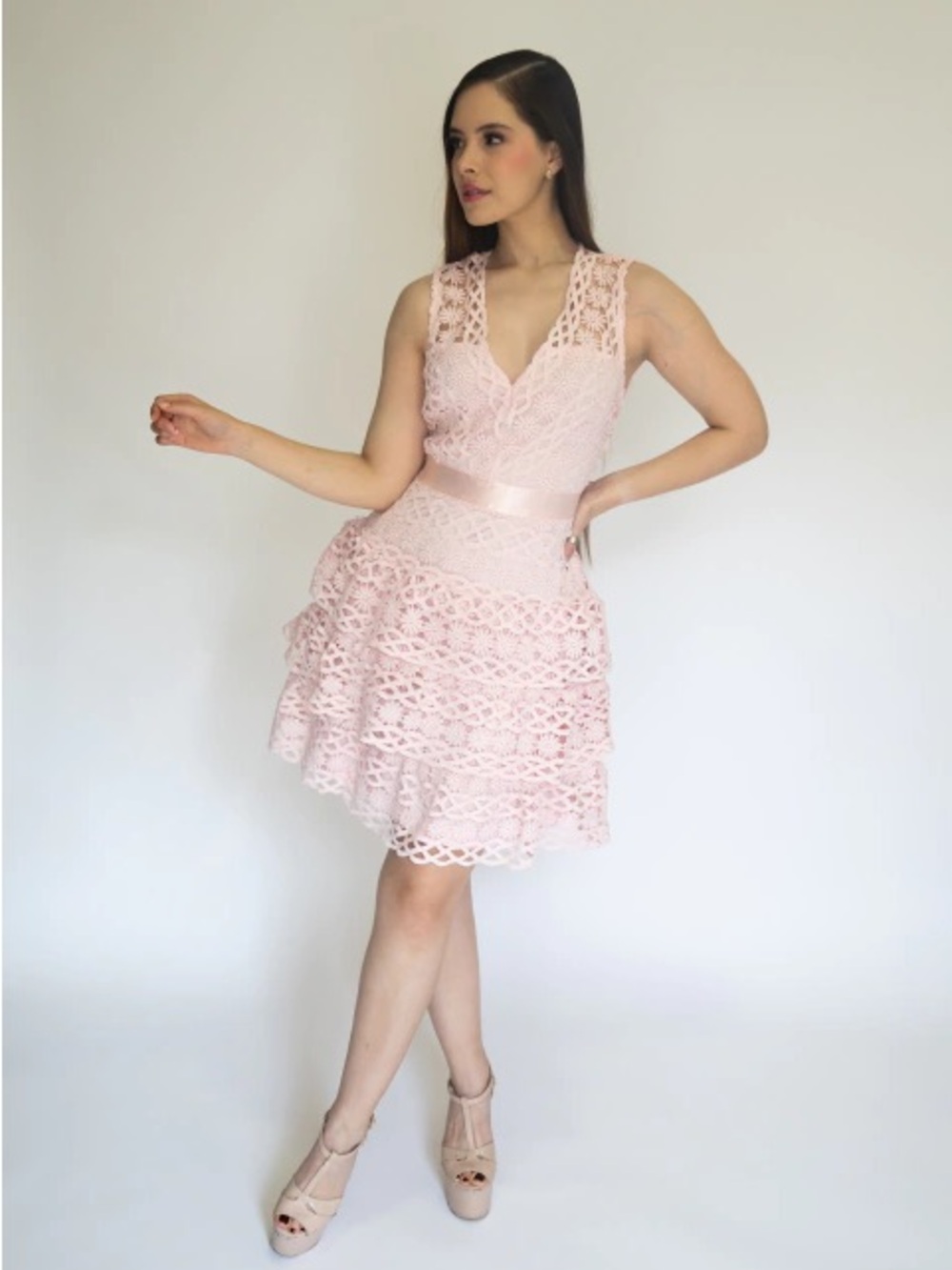 Sleeveless Pink Lace V-Neck Party Dress